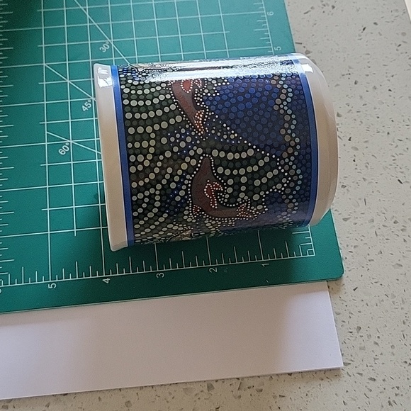 TOBWABBA ART Aboriginal Australia Dolphins Coffee Mug. 1994. - Picture 7 of 10